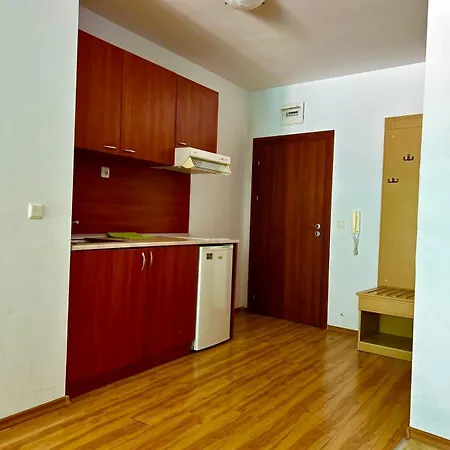 Apartament Near The Sea