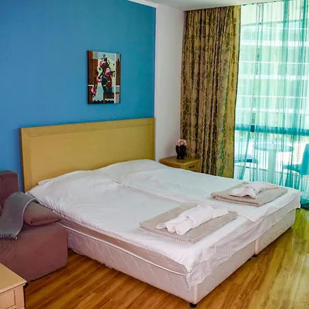 Apartament Near The Sea